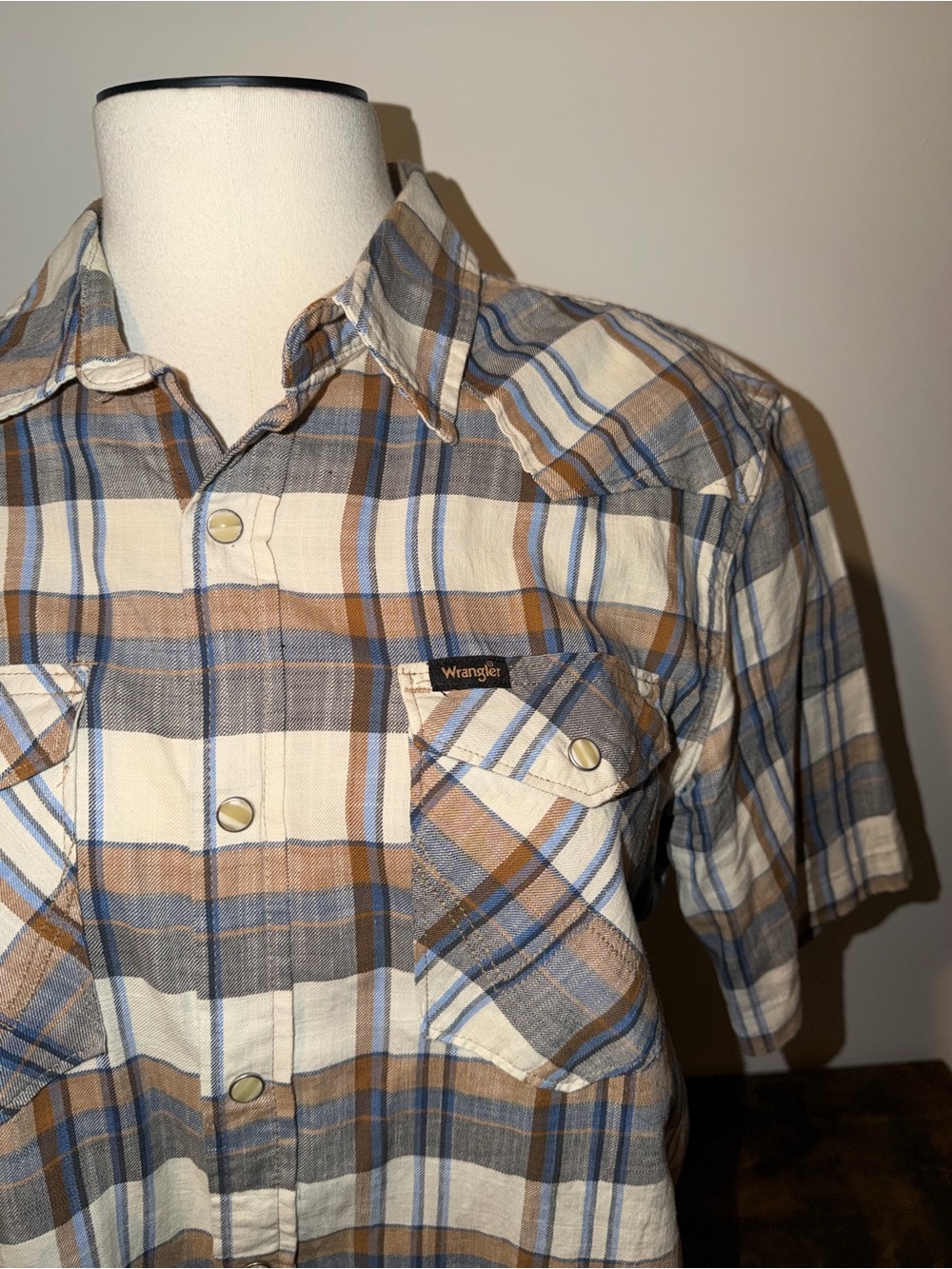 short sleeve pearl snap